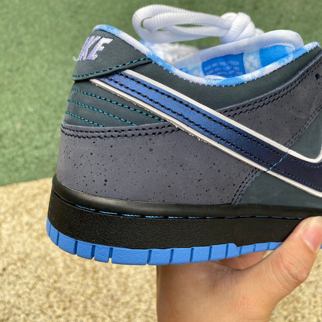 Nike SB Dunk Low grises y azules