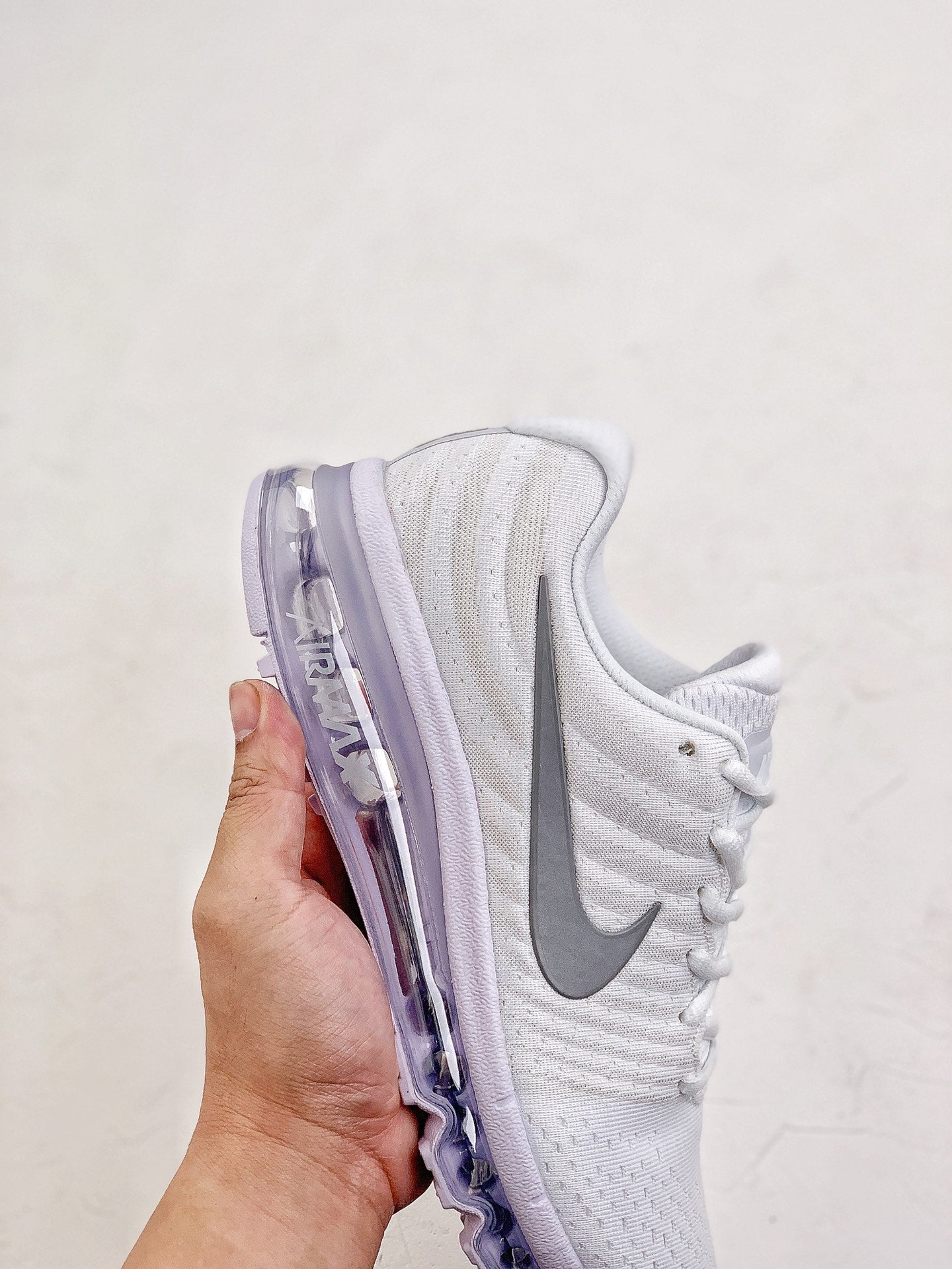 NIKE AIR MAX 2017.- blancas