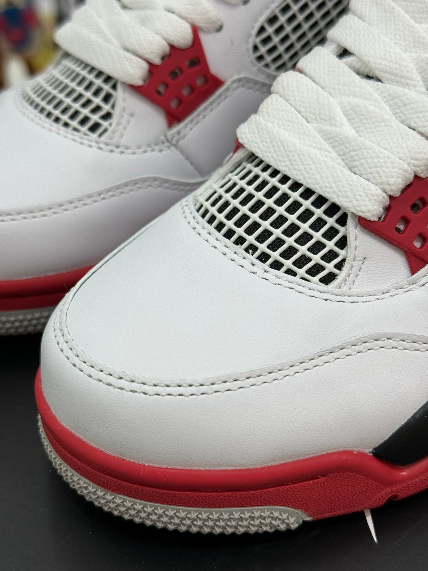 Air Jordan 4 Retro "Fire Red"