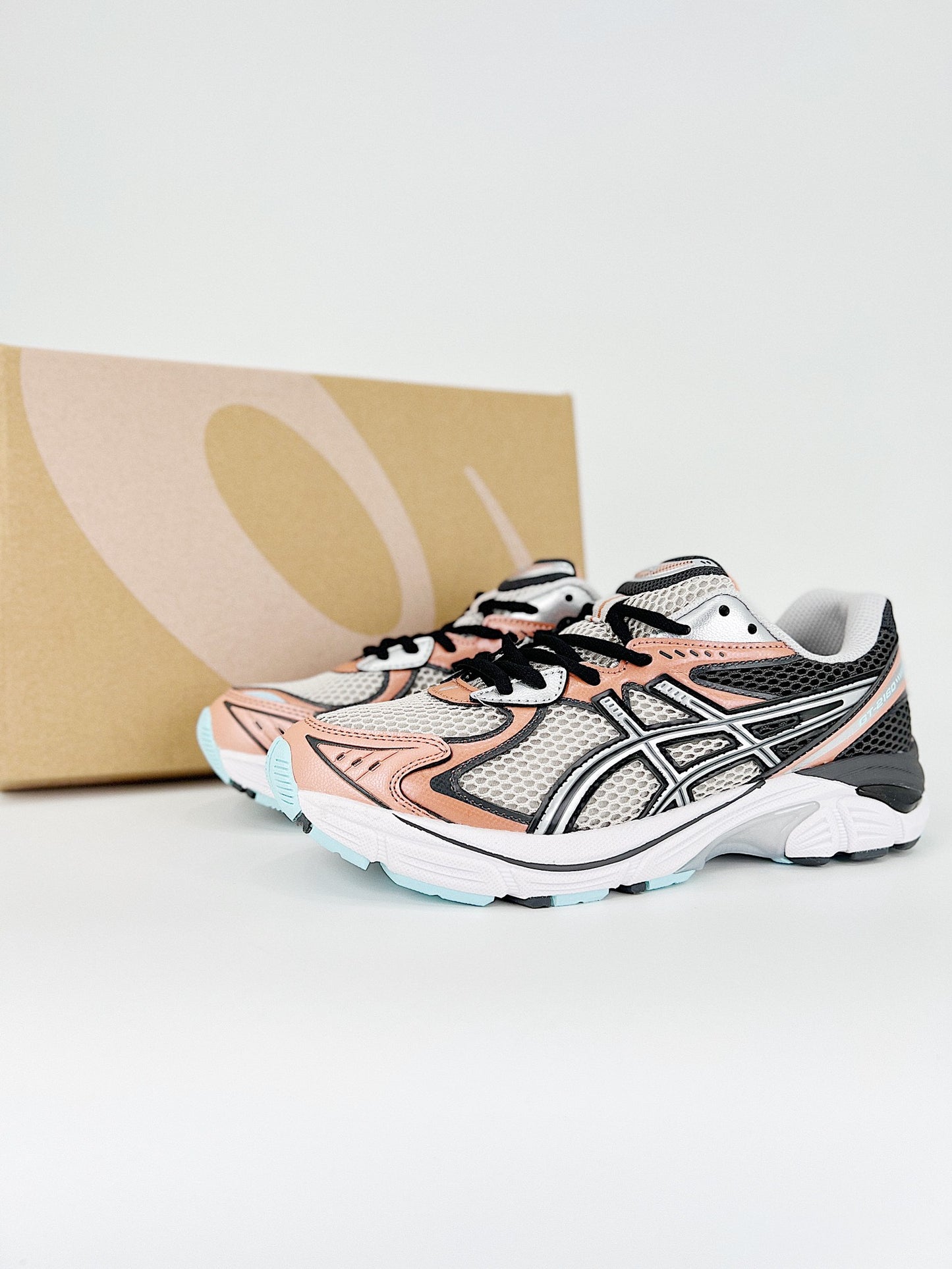 Asics GT-2160.- blancas, rosas, y grises